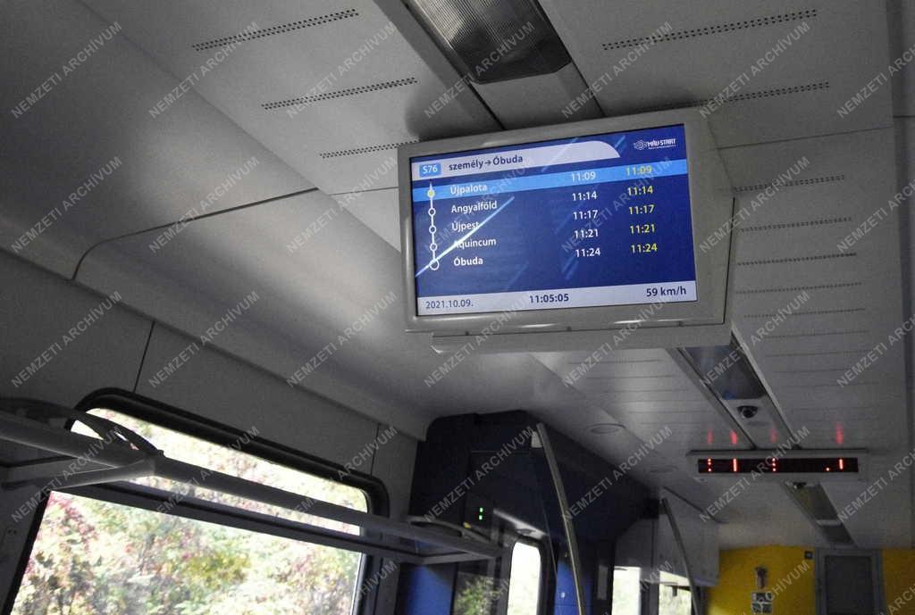 Közlekedés - Budapest - S76-os jelzésű személyvonat