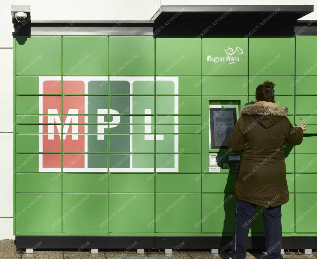 Szolgáltatás - Budapest - MPL csomagautomata