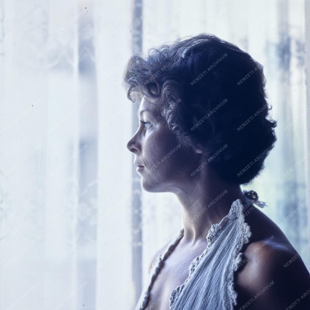 Kultúra - Színház - Császár Angela színművész