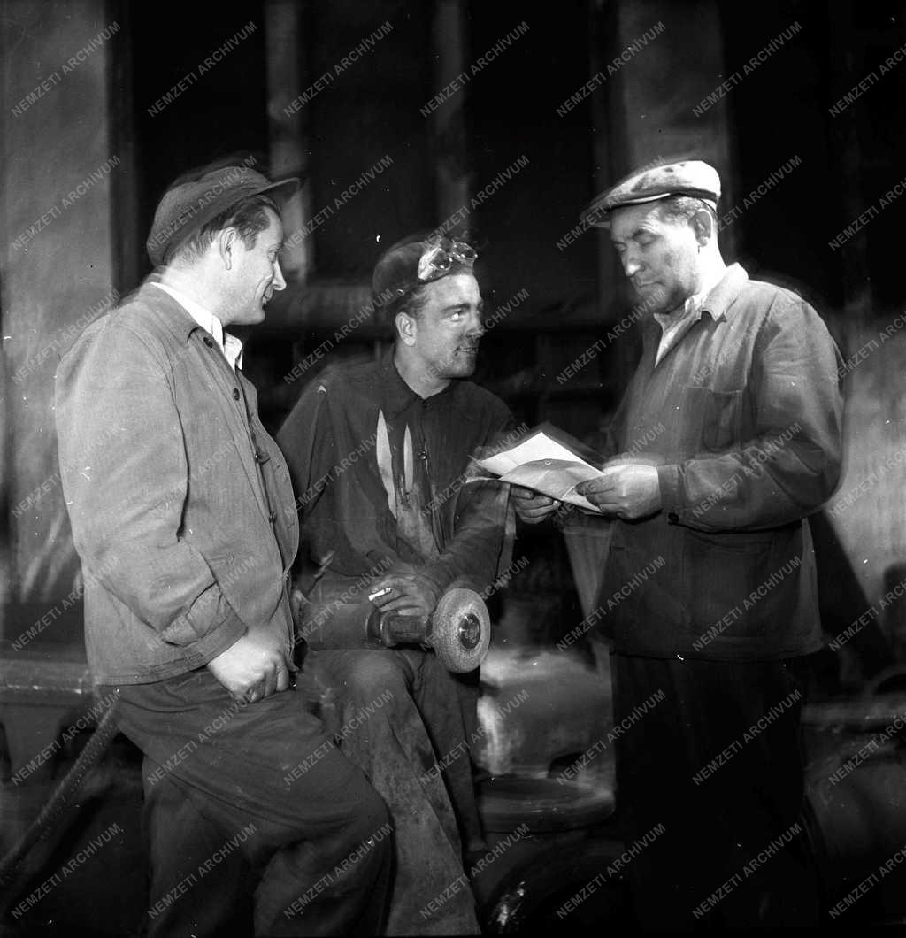 Gazdaságpolitika - Békekölcsönjegyzés a Mávagban