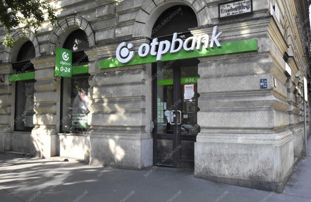 Városkép - Budapest - OTP Bank fiók