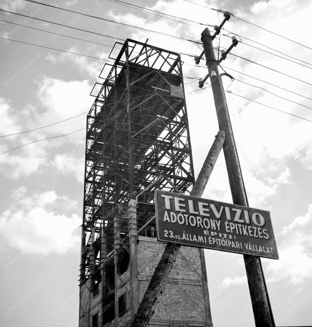 Televízió - A Szabadság-hegyi TV-torony építése