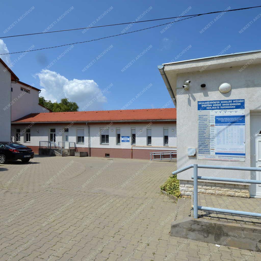 Városkép - Egészségügy - Bácsalmási Járóbeteg Szakellátó Intézmény 