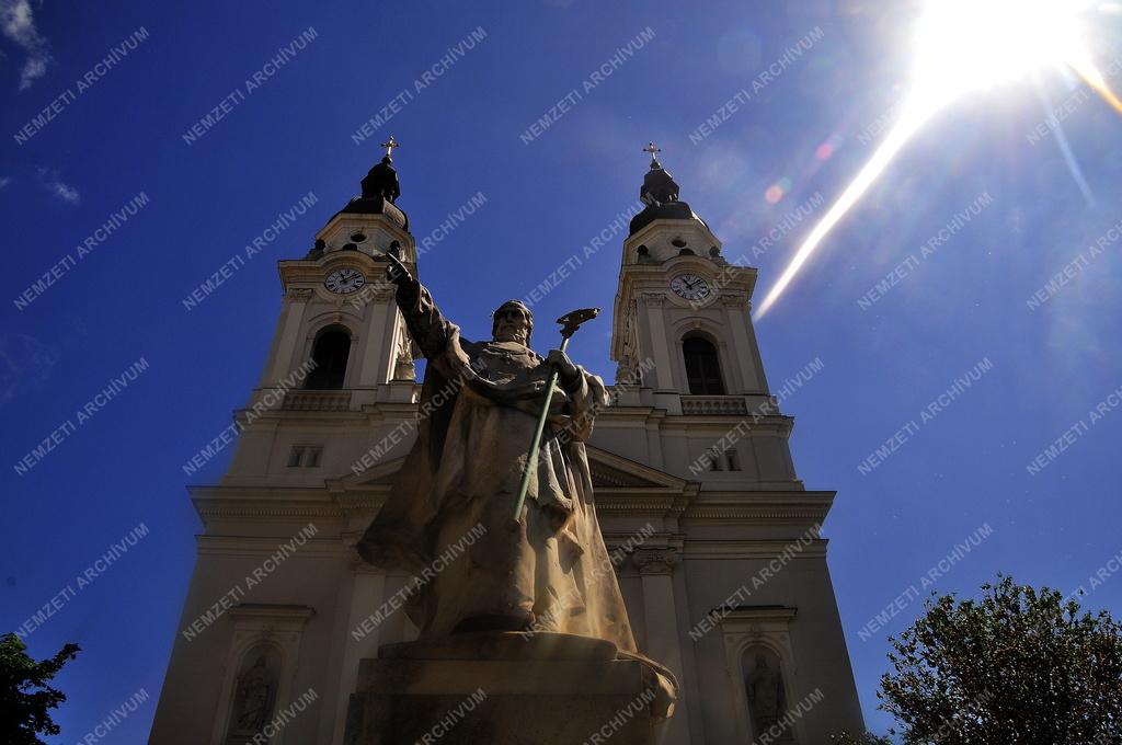 Kultúra - Budapest - Pázmány Péter szobra