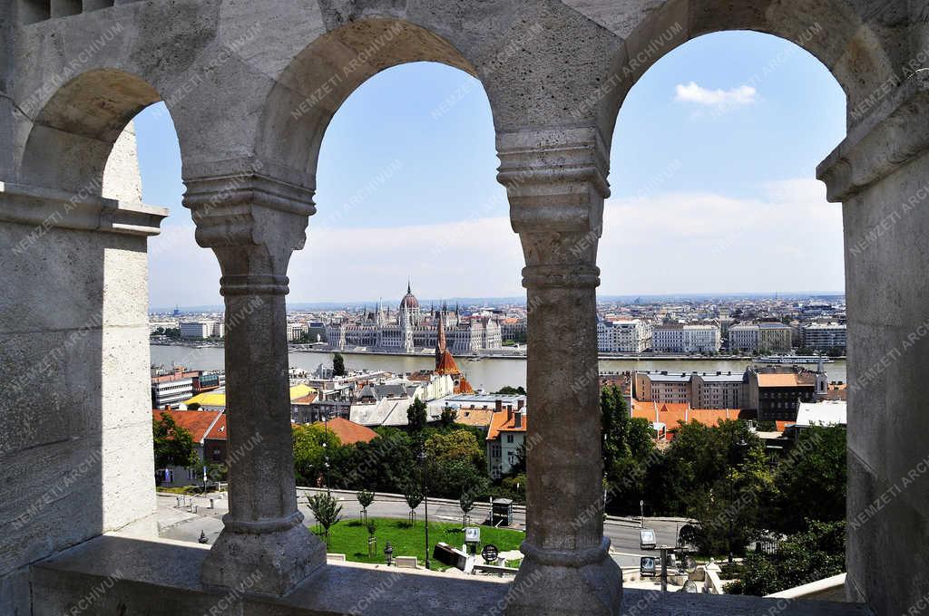 Városkép - Budapest - Országház 