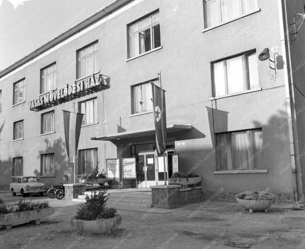 Külkapcsolat - Kiállítás a KNDK 28. évfordulója alkalmából