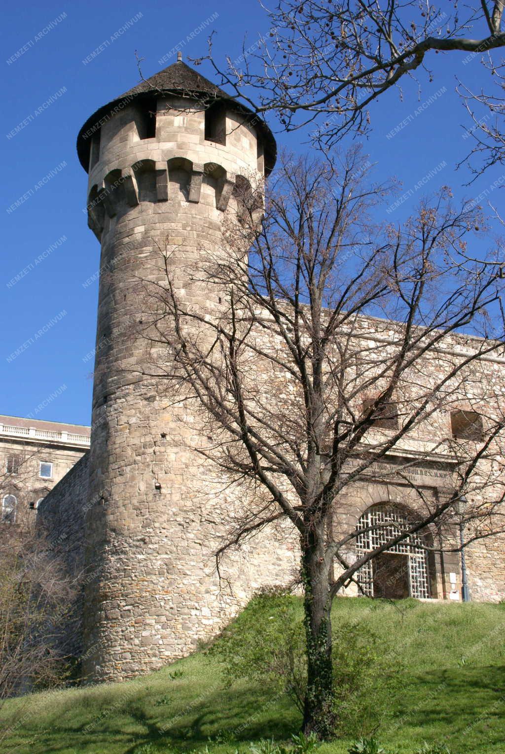Városkép - Budapest - A budavári Buzogánytorony