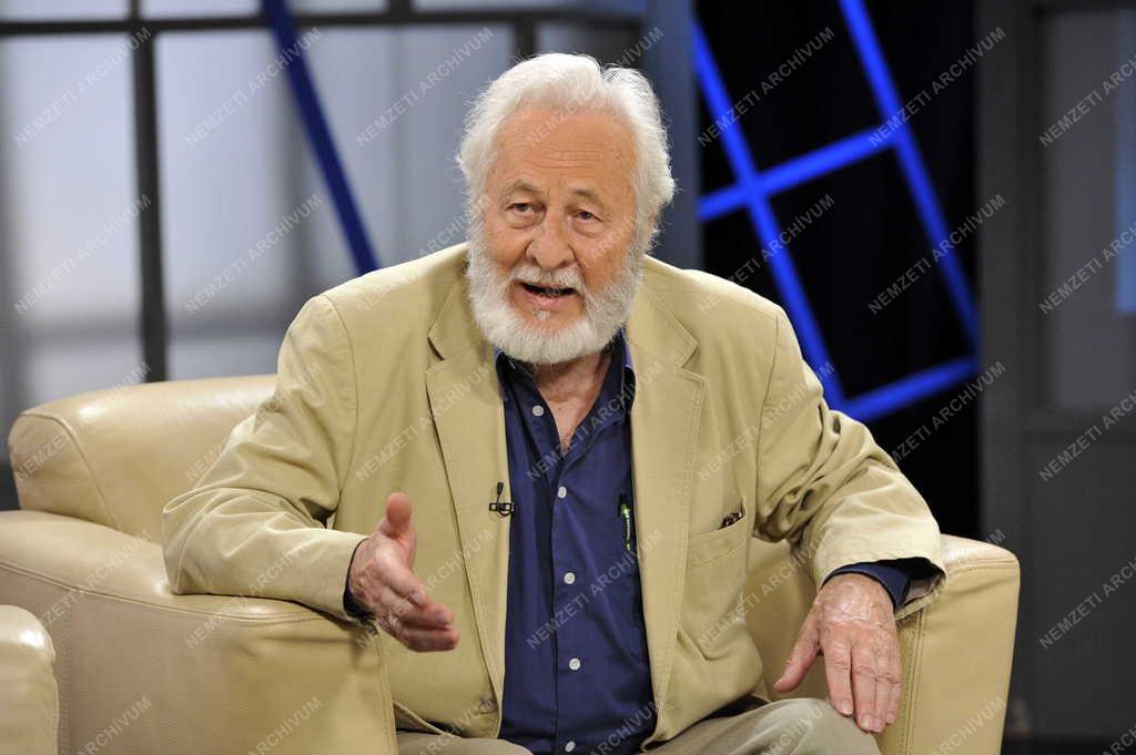 Televízió - Hogy volt? - Szakonyi Károly