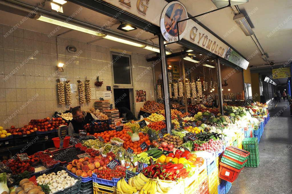 Kereskedelem - Budapest - Fény utcai piac 