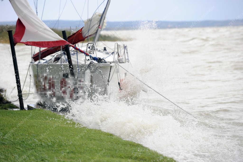 Időjárás - Balatonmáriafürdő - Vihar a Balatonon