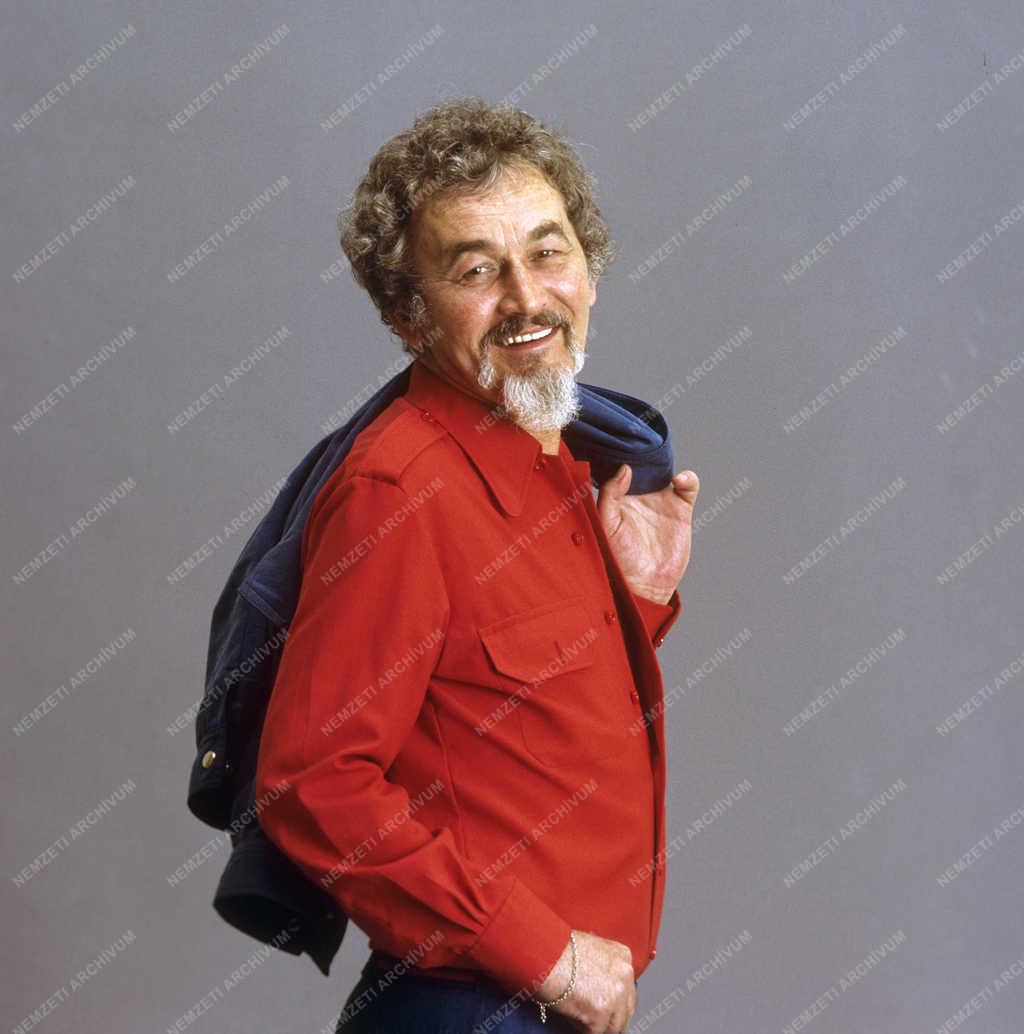 Kultúra - Pákozdi János színész