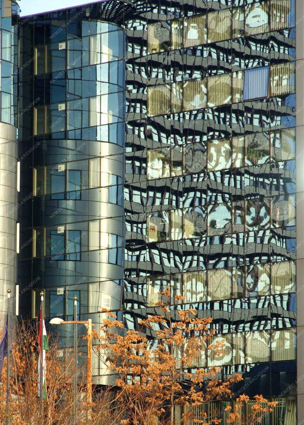 Közintézmény - Az Országos Rendőrfőkapitányság épülete