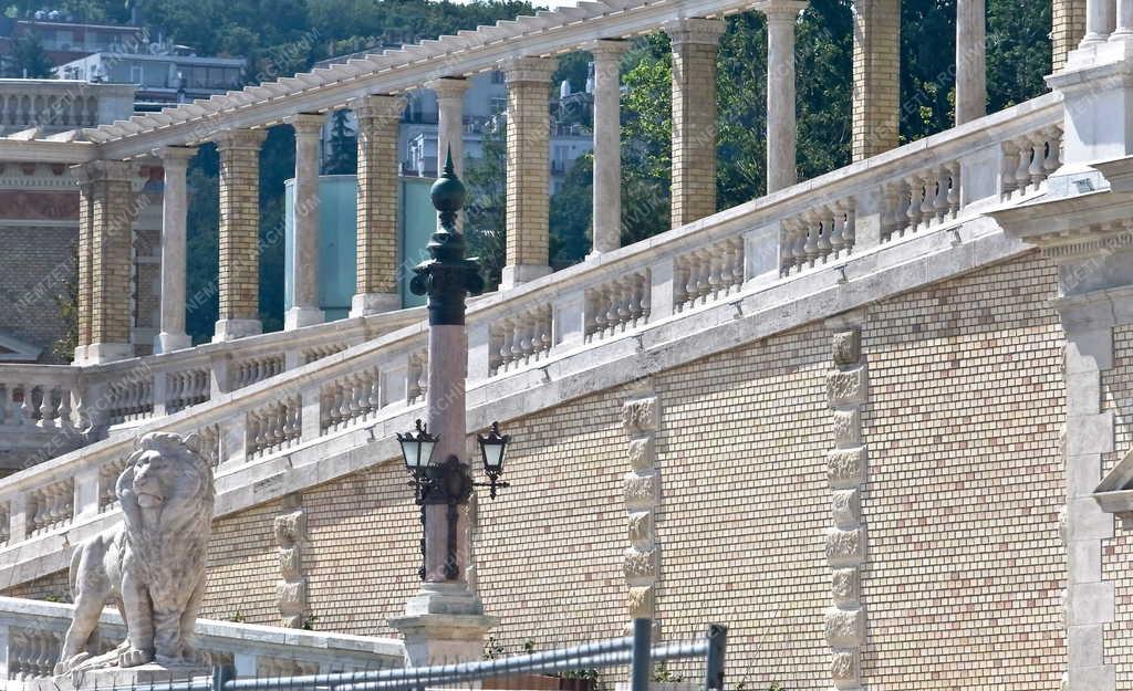 Műemlék - Budapest - A Várkert Bazár