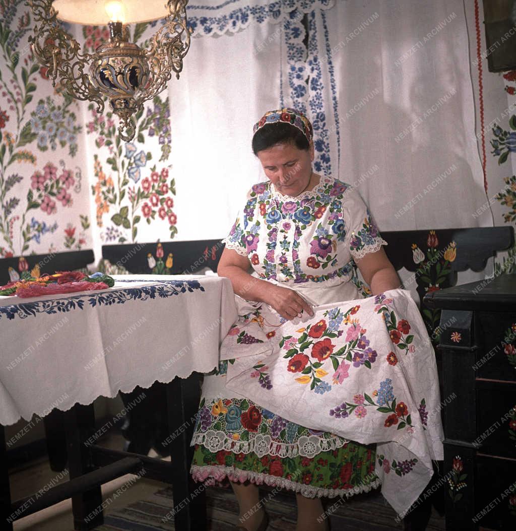 Néphagyomány - Népművészeti és Háziipari Szövetkezet