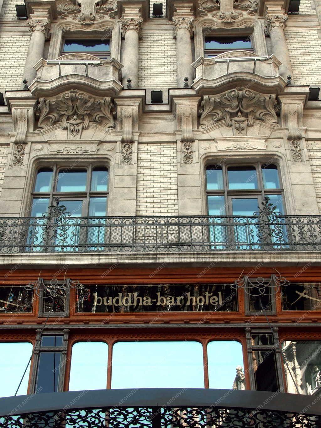 Táj, város - Budapest -   Buddha-Bar szálloda