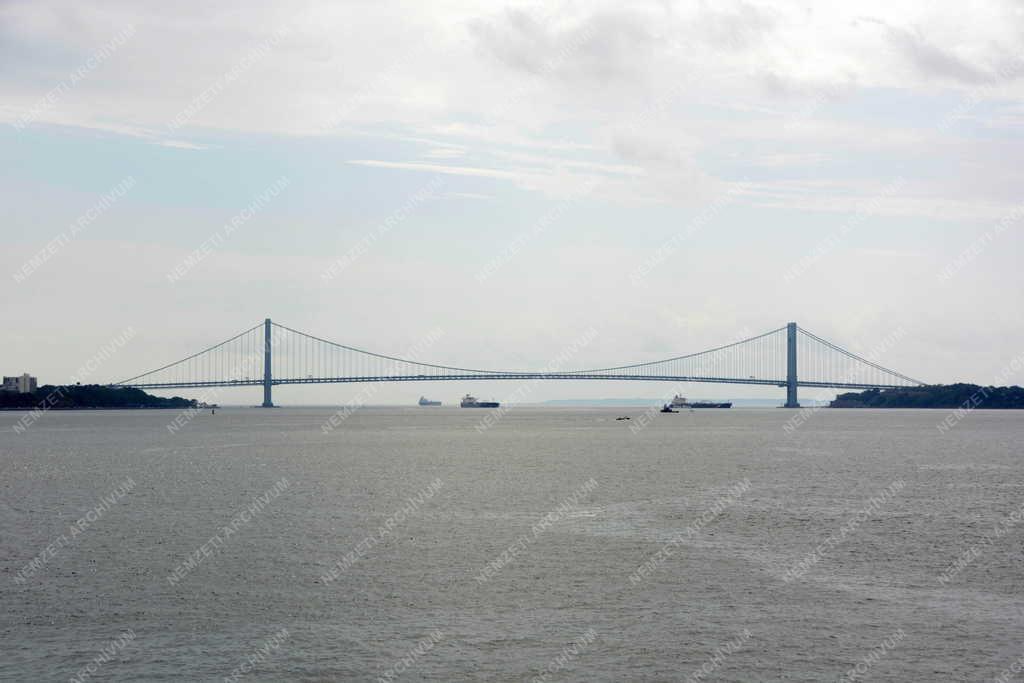 Városkép - New York - Varrezano Narrows Bridge