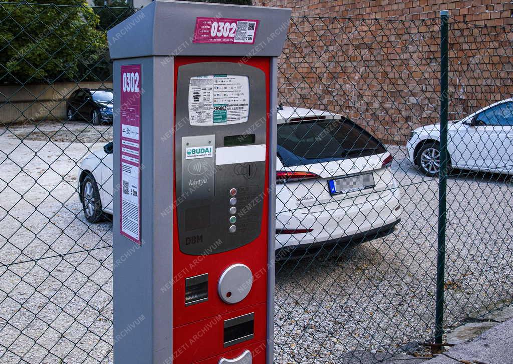 Közlekedés - Budapest - Parkolójegykiadó automata Óbudán
