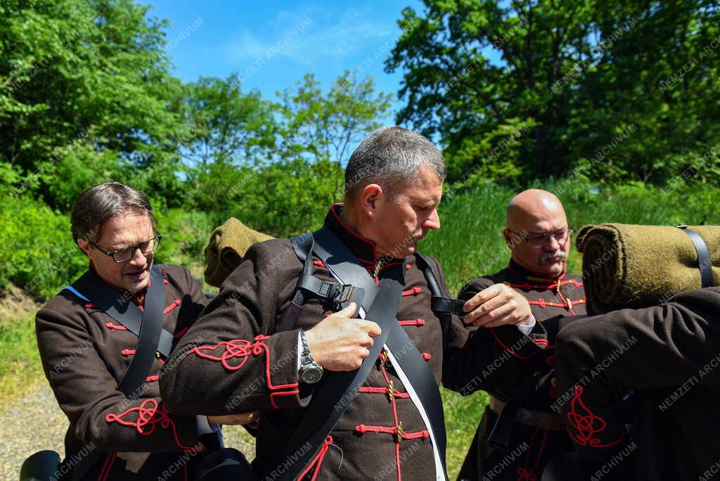 Kultúra - Hagyományőrzés - Füzéri Hadtörténeti és Helytörténeti Kör