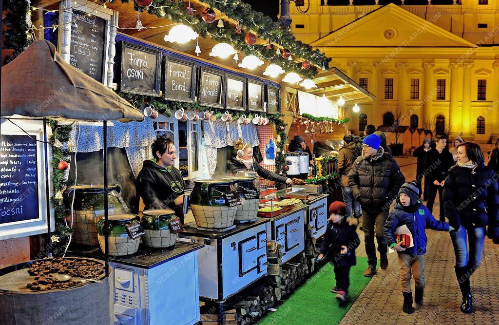 Ünnep - Debrecen - Advent