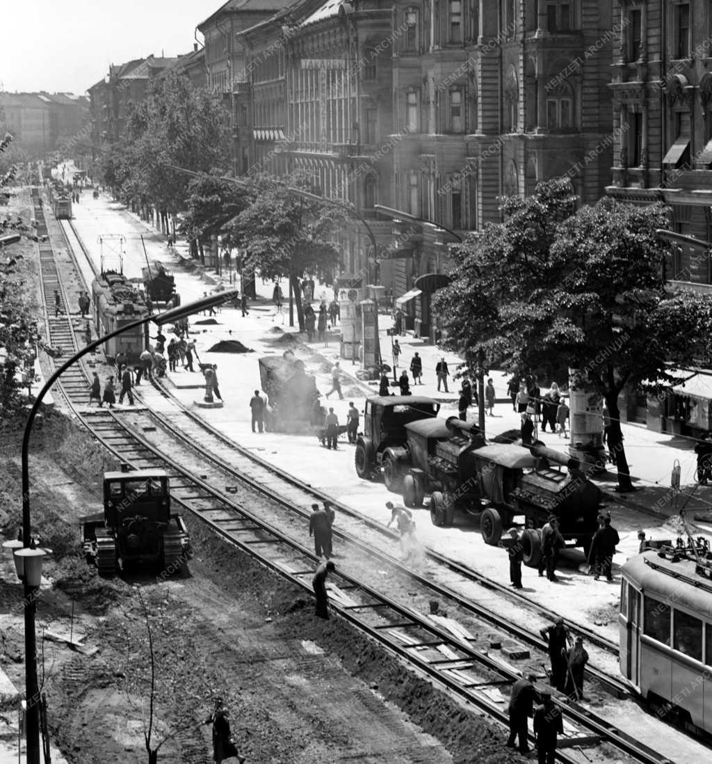 Útfelújítás - Városkép - A fővárosi József körút átépítése
