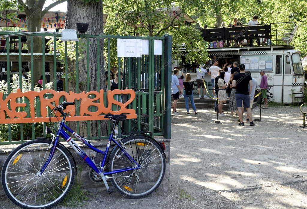 Városkép - Szabadidő - Budapest - Római-part