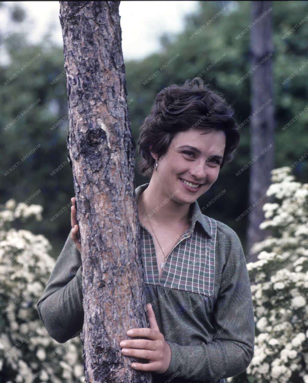 Kultúra - Málnai Zsuzsa színésznő