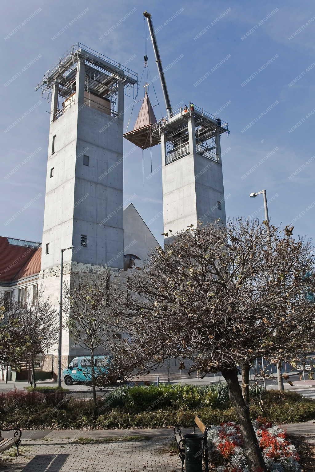 Egyházi épület - Szigetszentmiklós - Szent Miklós templom