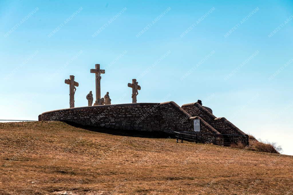 Városkép - Tata - Kálvária-szoborcsoport