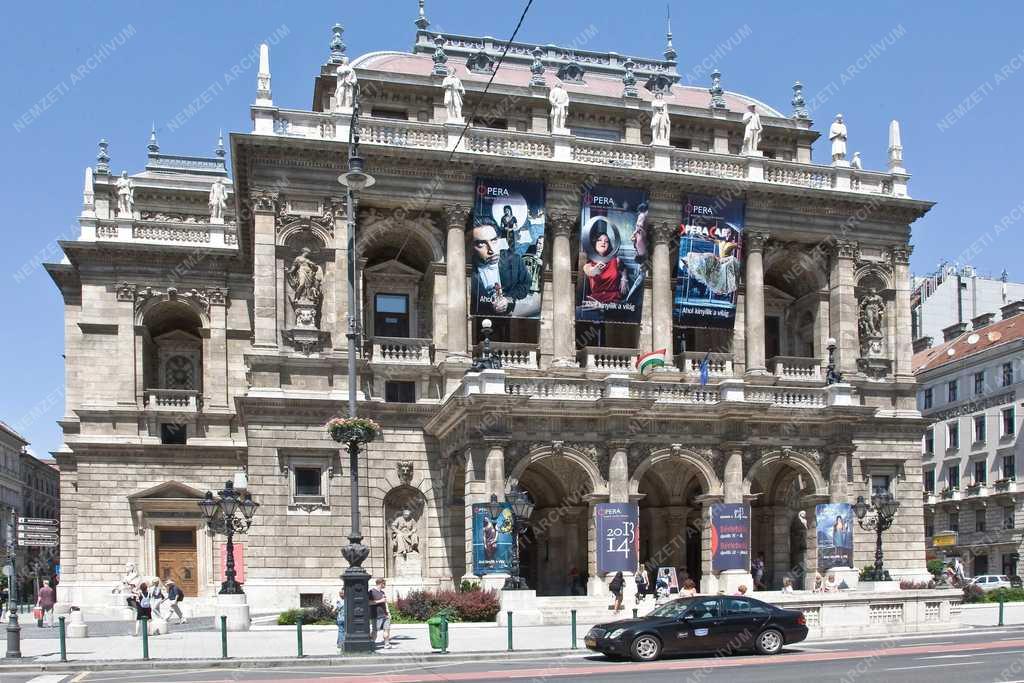 Műemlék - Budapest - A Magyar Állami Operaház épülete