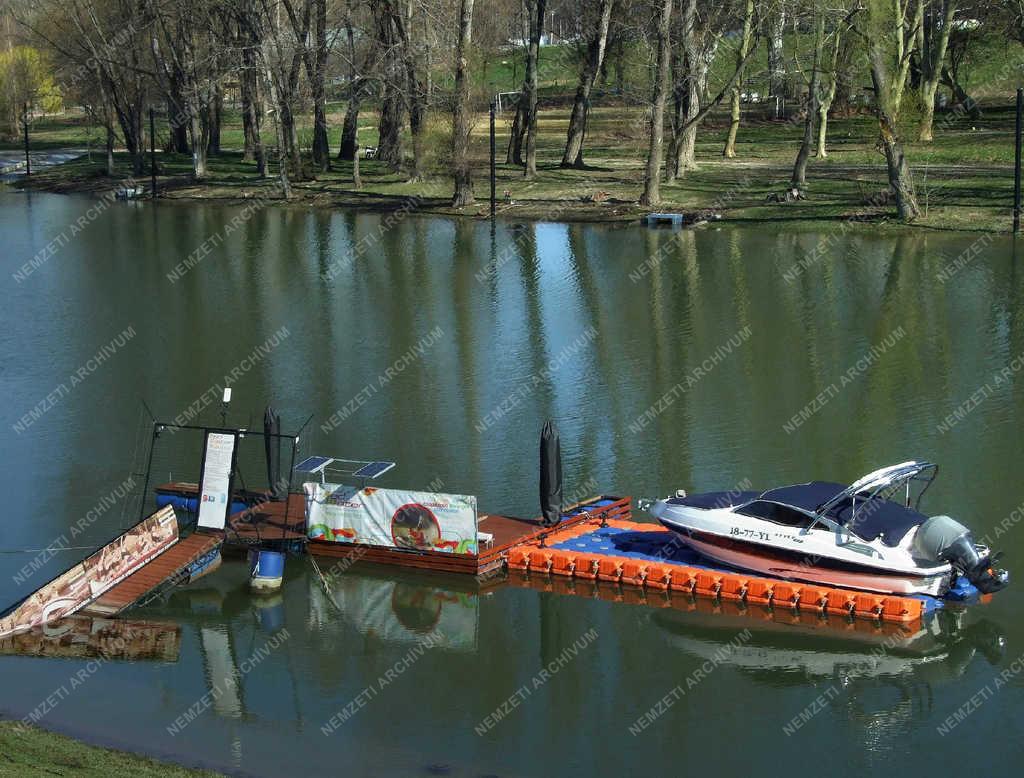 Városkép - Győr - Tavasz a Rába-parton
