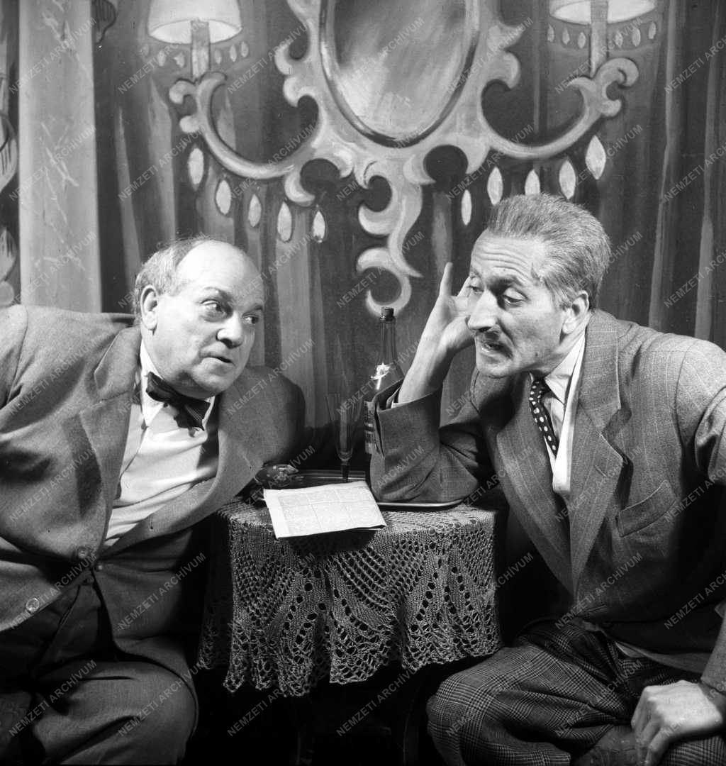 Színház - Vidám Színpad - Vannak még hibák 