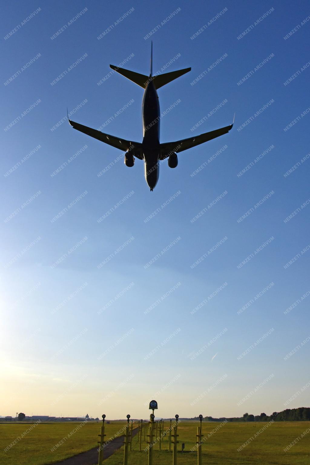 Közlekedés - Budapest Liszt Ferenc Nemzetközi Repülőtér