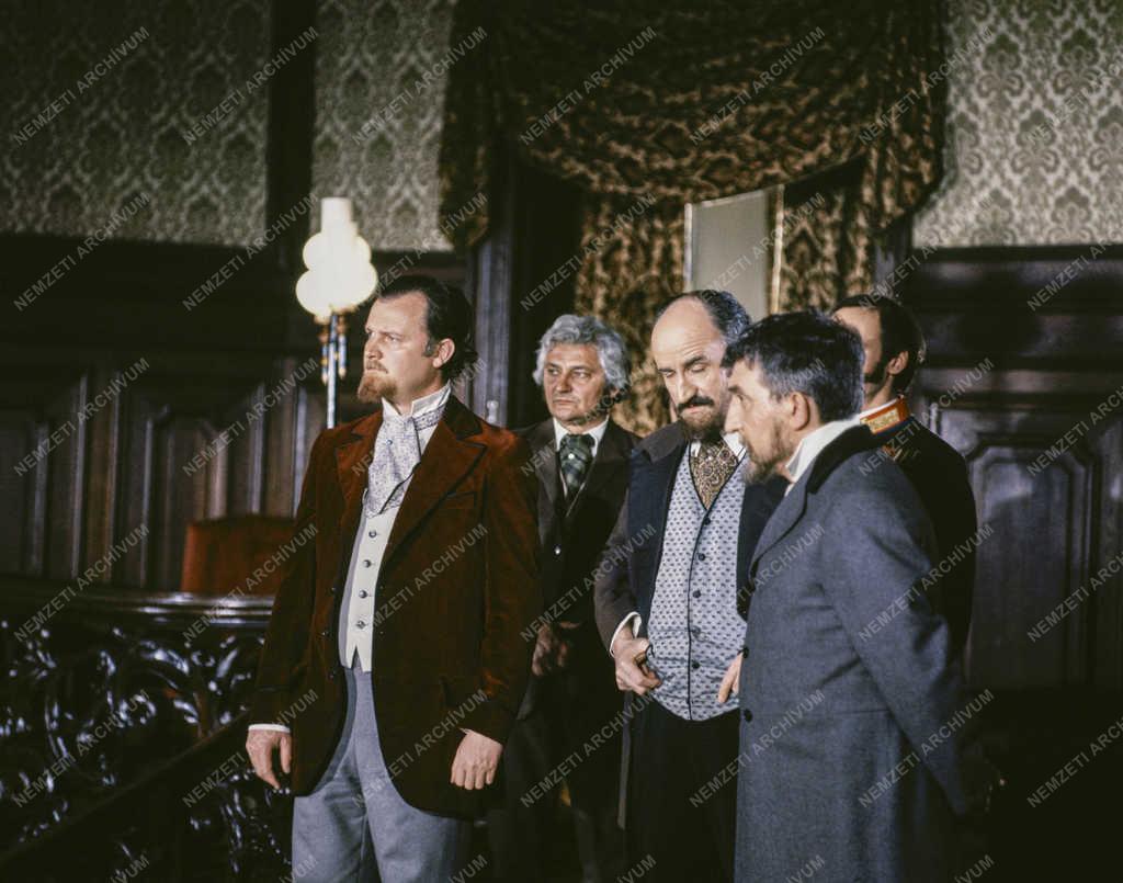 Kultúra - Film - A szürke eminenciás című tv-film forgatása