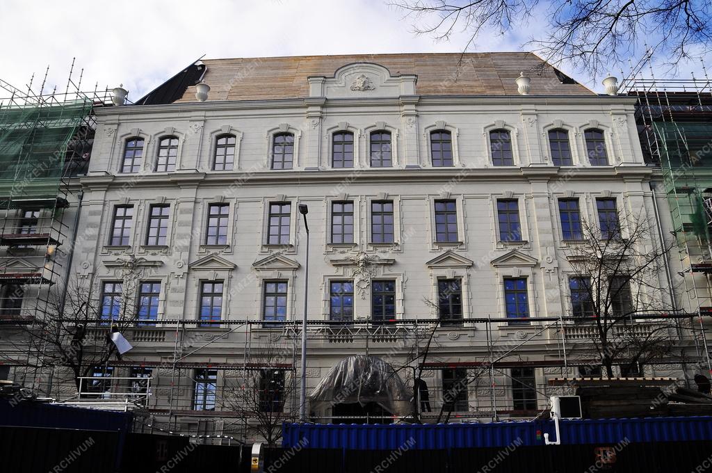 Városkép - Fejlesztés - Radetzky-laktanya