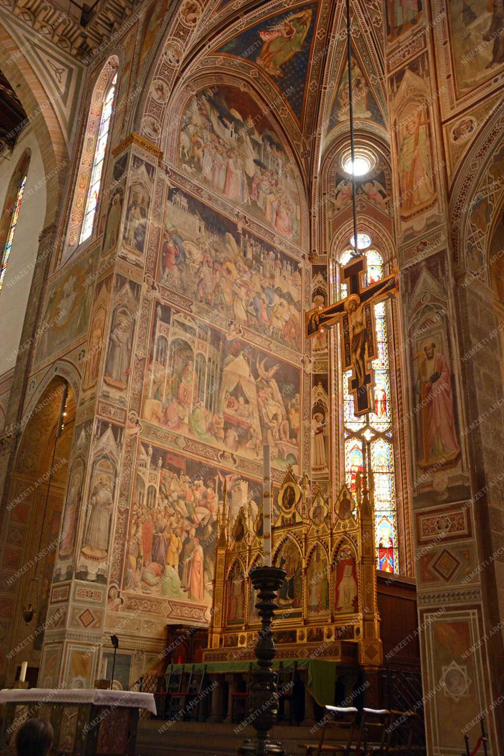 Egyházi épület - Firenze - A Santa Croce templom főoltára