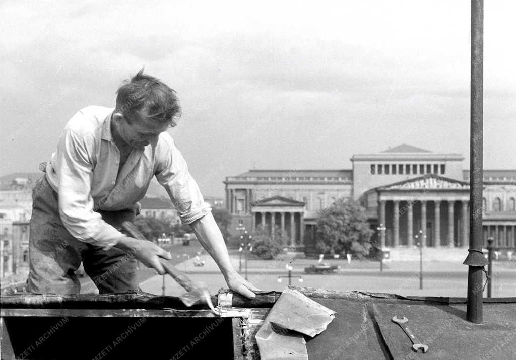 Kultúra - Műemlék - A Műcsarnok újjáépítése