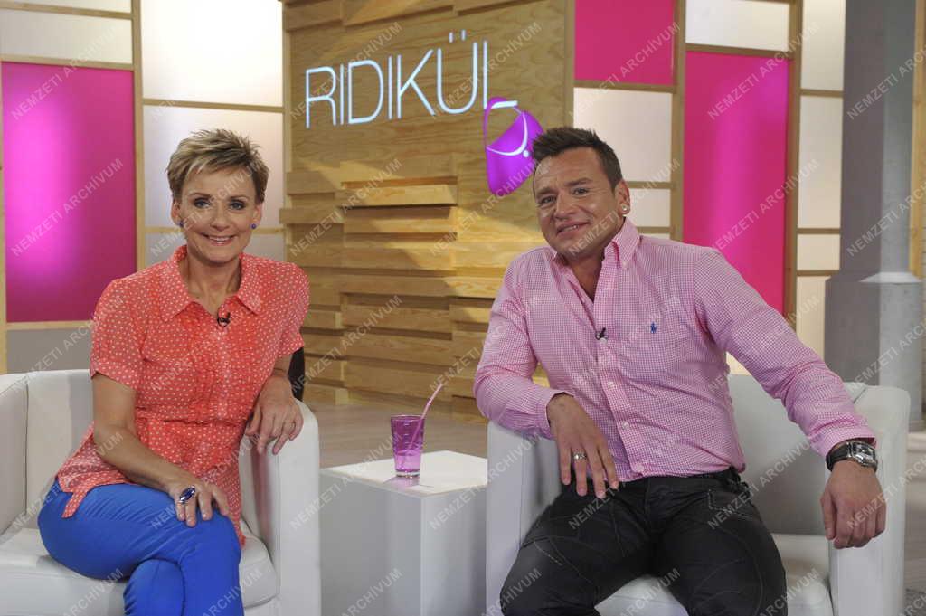 Televízió - Ridikül című női beszélgetős műsor