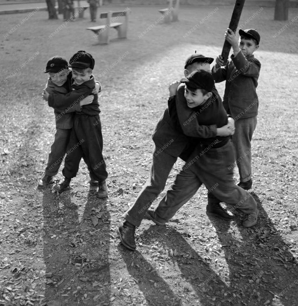 Életkép - Pesti pillanatok