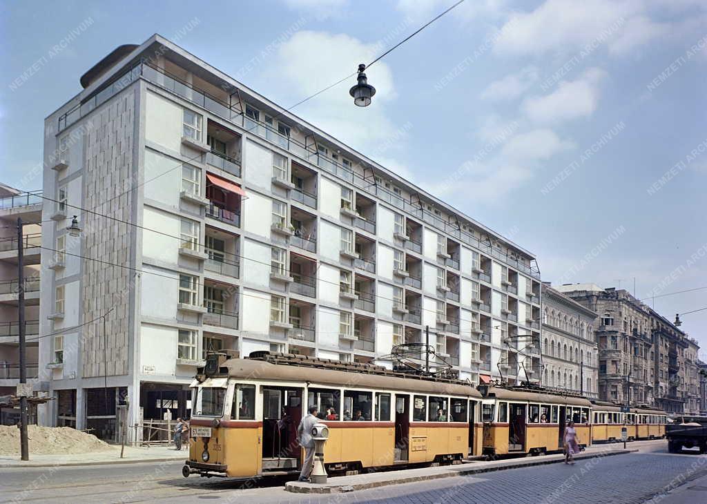 Építőipar - Budapest - Új építésű társasházak