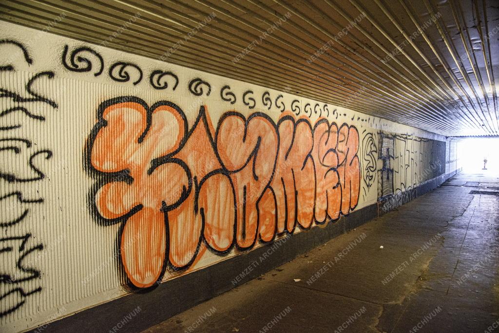 Közlekedés - Felújították a MÁV Gyáli úti gyalogos aluljáróját