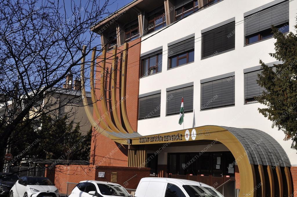 Modernizálták a zeneiskolát Zuglóban