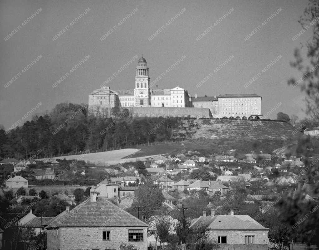 Egyház - Pannonhalmi Bencés Főapátság