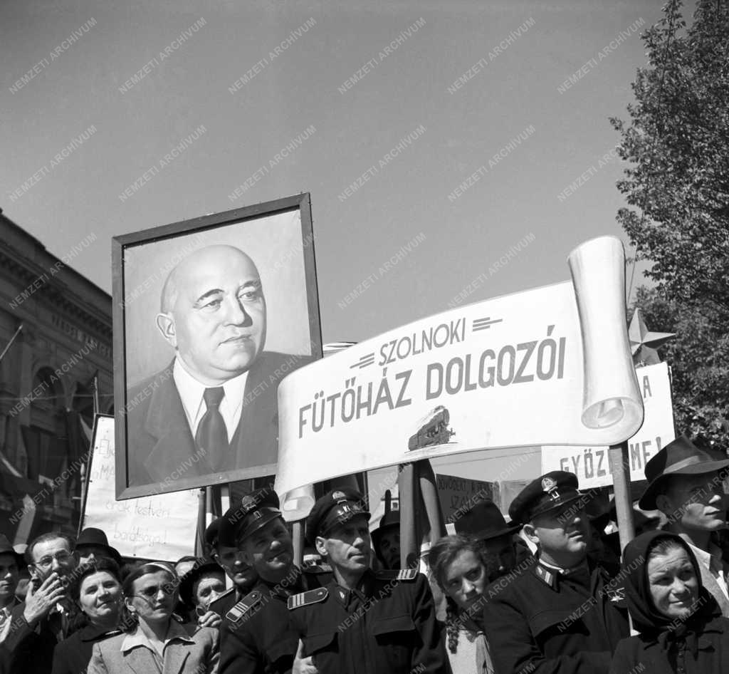 Belpolitika - Választási nagygyűlés Szolnokon
