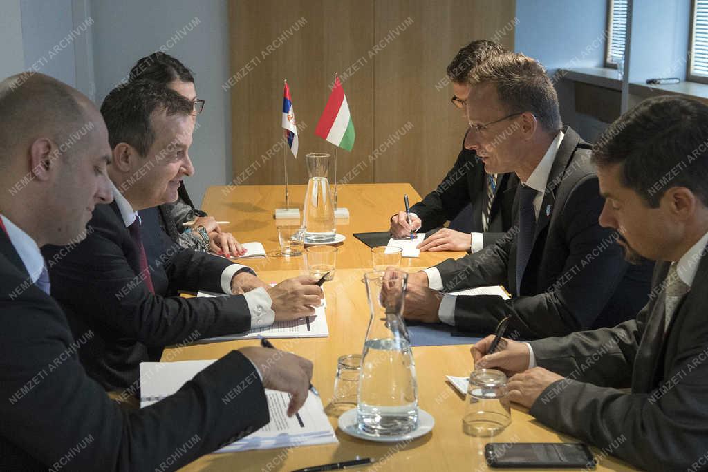 Szijjártó Péter az EU külügyminisztereinek találkozóján Finnországban