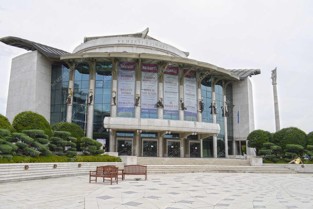 Városkép - Budapest - Nemzeti Színház