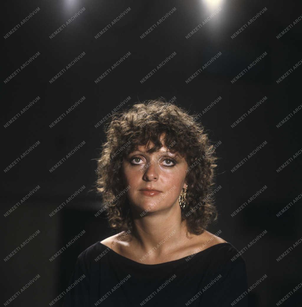 Kultúra - Molnár Zsuzsa színésznő