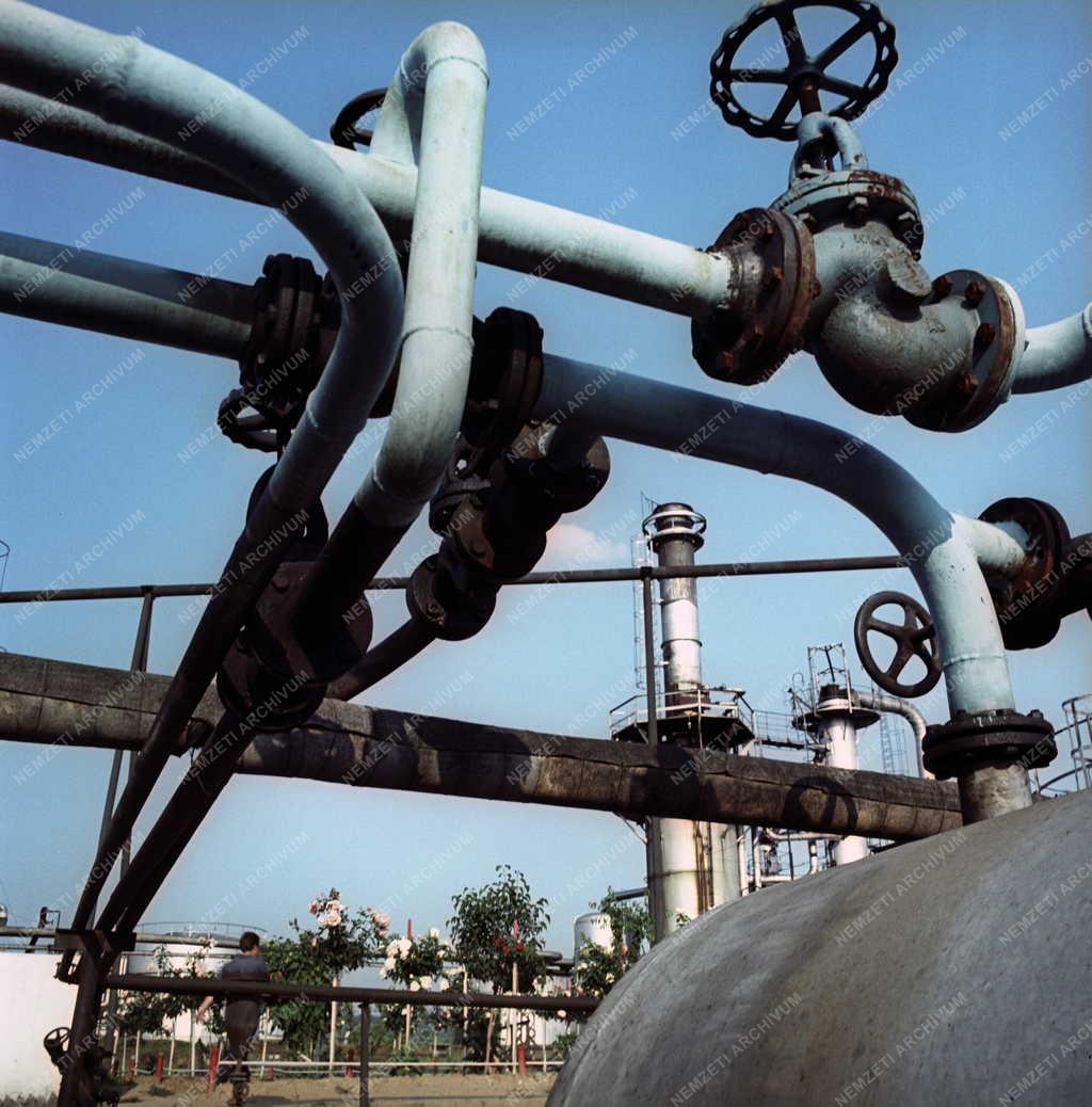 Ipar - Zalai kőolajfinomító bitumengyára 