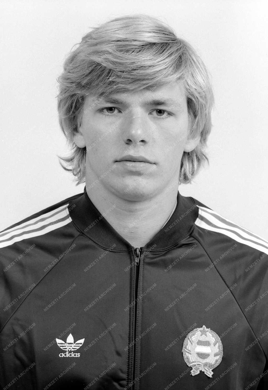 Személy - Mészáros Gábor