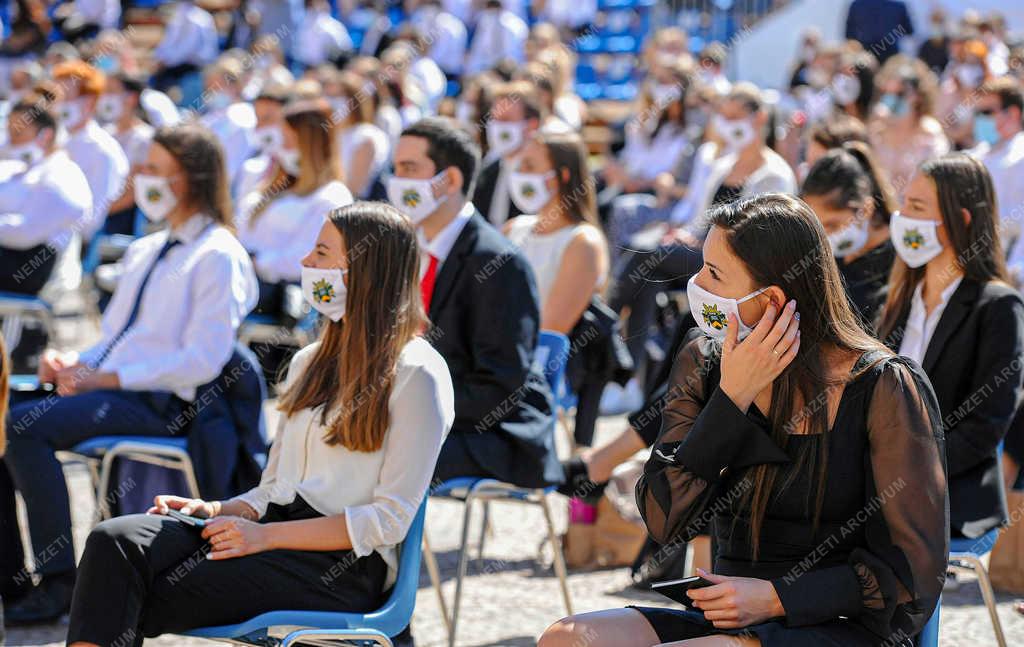 Felsőoktatás - Debrecen - Rendhagyó évnyitó a Debreceni Egyetemen