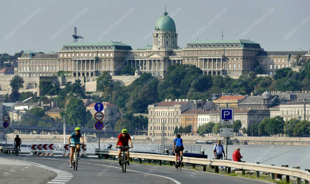  Egészségmegőrzés - Budapest - Sportolóké volt a rakpart